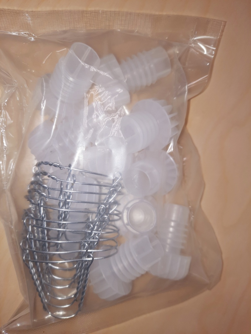 Пробки пластиковые для шампанских бутылок с мюзле (Италия), 10шт